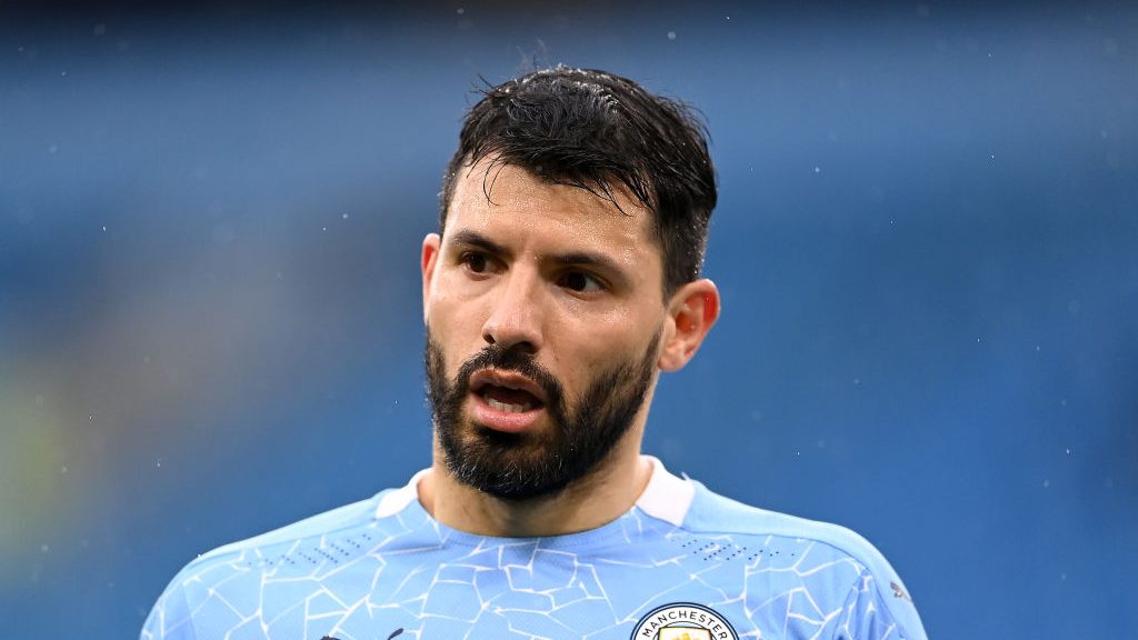 58 százalékos bércsökkentést vállal Agüero a Barcában