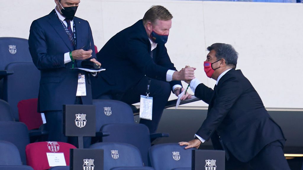 Koeman maradt a Barca edzője