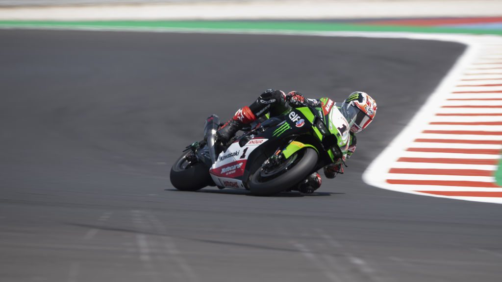 Rea az élen a navarrai Superbike első napján