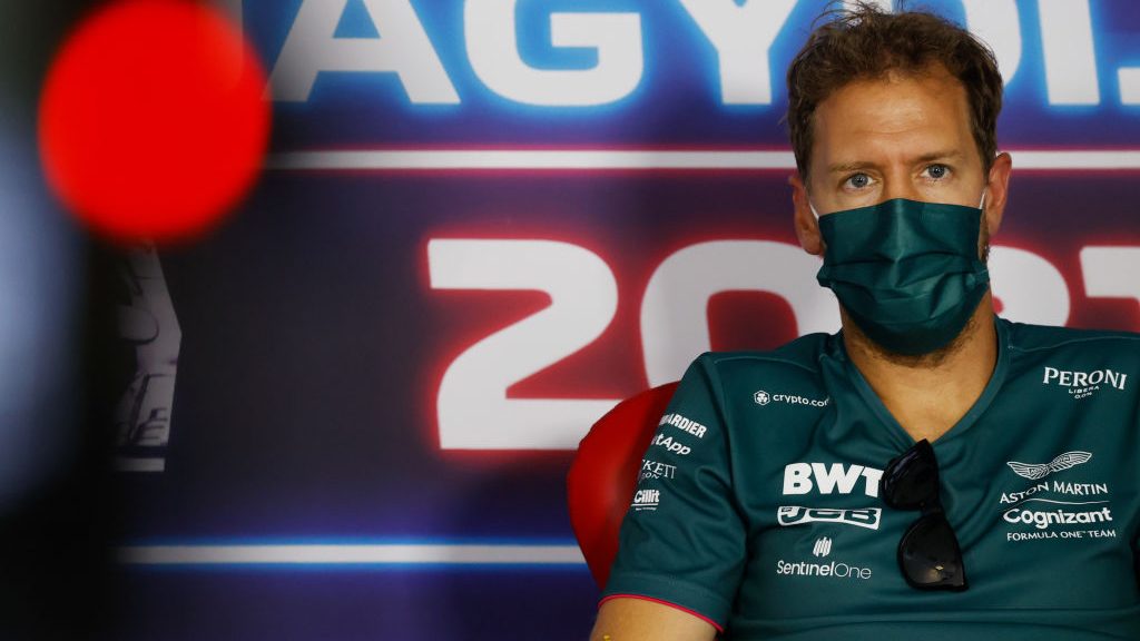 Vettel csatlakozott Hamiltonhoz: Kínos a magyar LMBTQ-voksolás