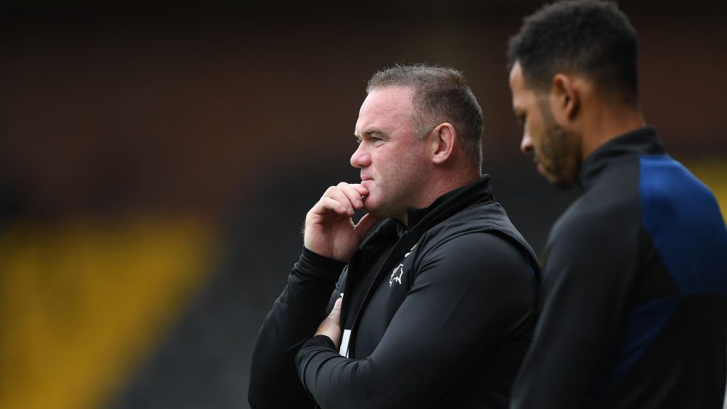Nem igazolhatnak új játékosokat Rooney-ék