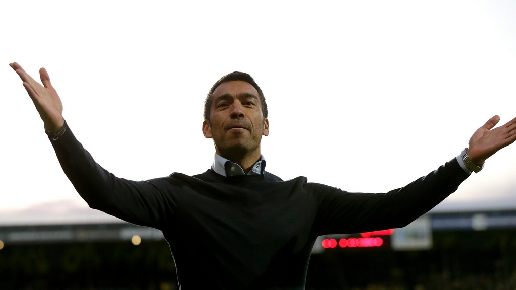 Van Bronckhorst lett a Rangers vezetőedzője