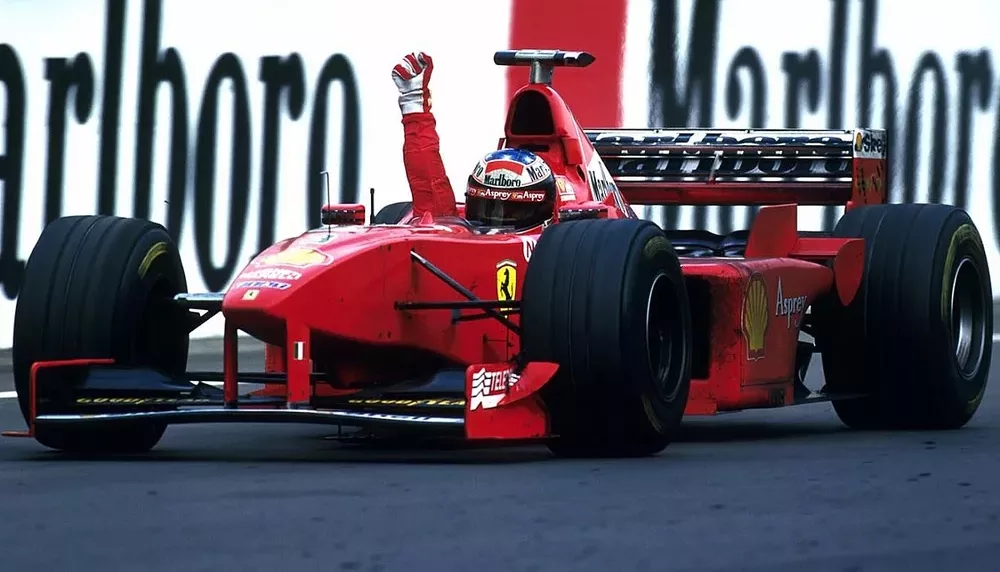 Eladó Schumacher Ferrarija, amivel a 98-as Magyar Nagydíjat nyerte