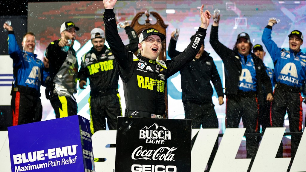 Három Truck-versenyen is indul idén a Cup Series legutóbbi futamgyőztese