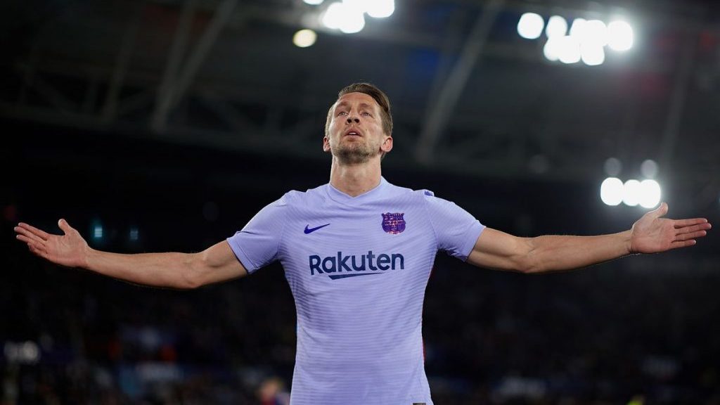 Lesajnált holland fejeli BL-be a Barcelonát