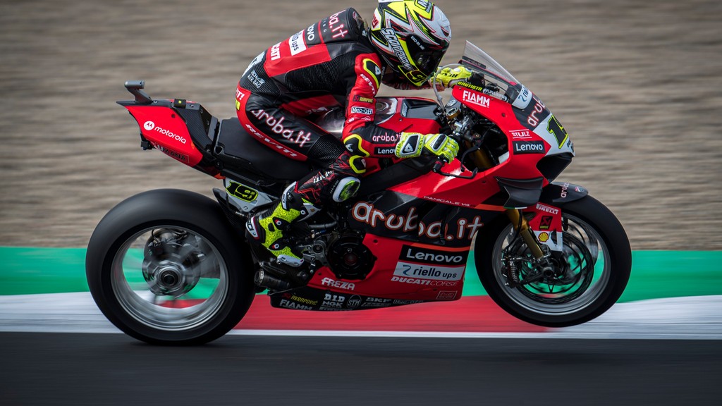 Alvaro Bautista tovább robog a vb-cím felé