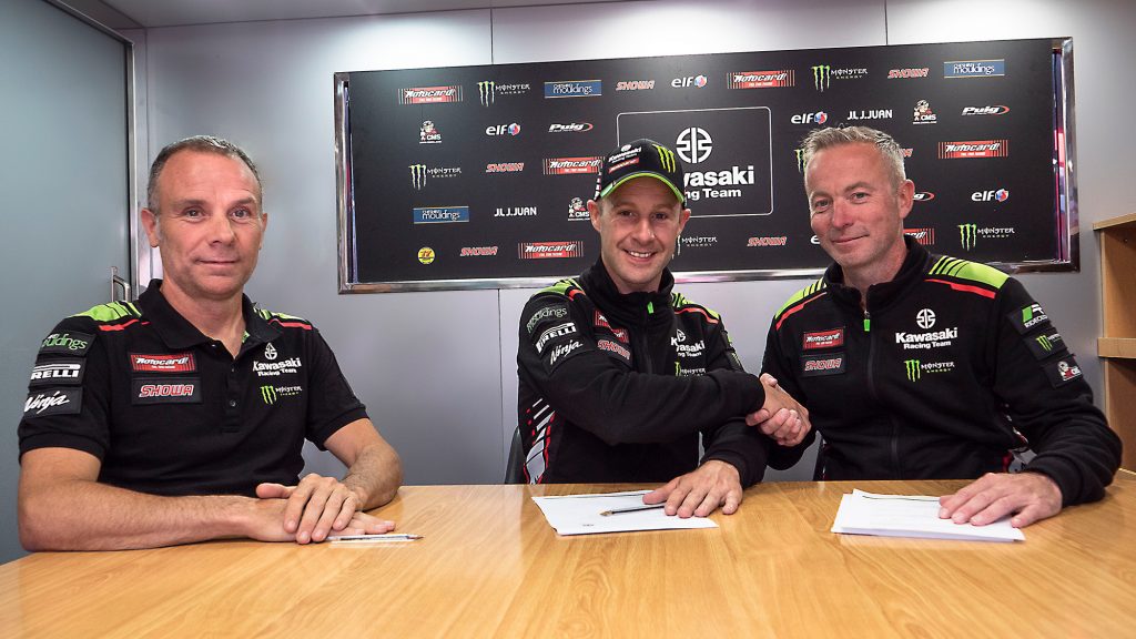 Jonathan Rea még két évig Kawasakin