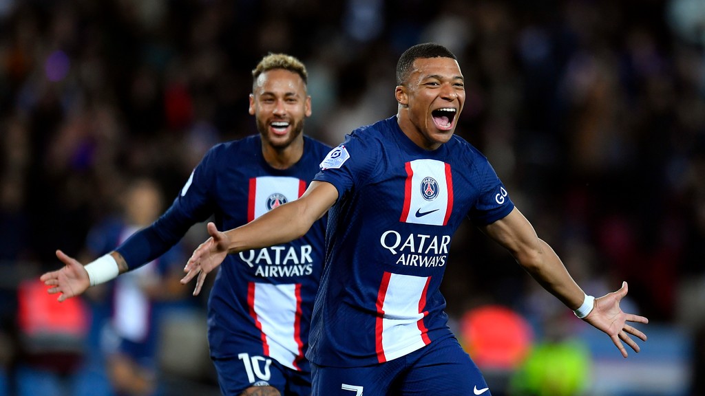 Havi 6, évi 72 millió eurót ad a PSG Mbappénak, aki lekörözi Messit és Neymart