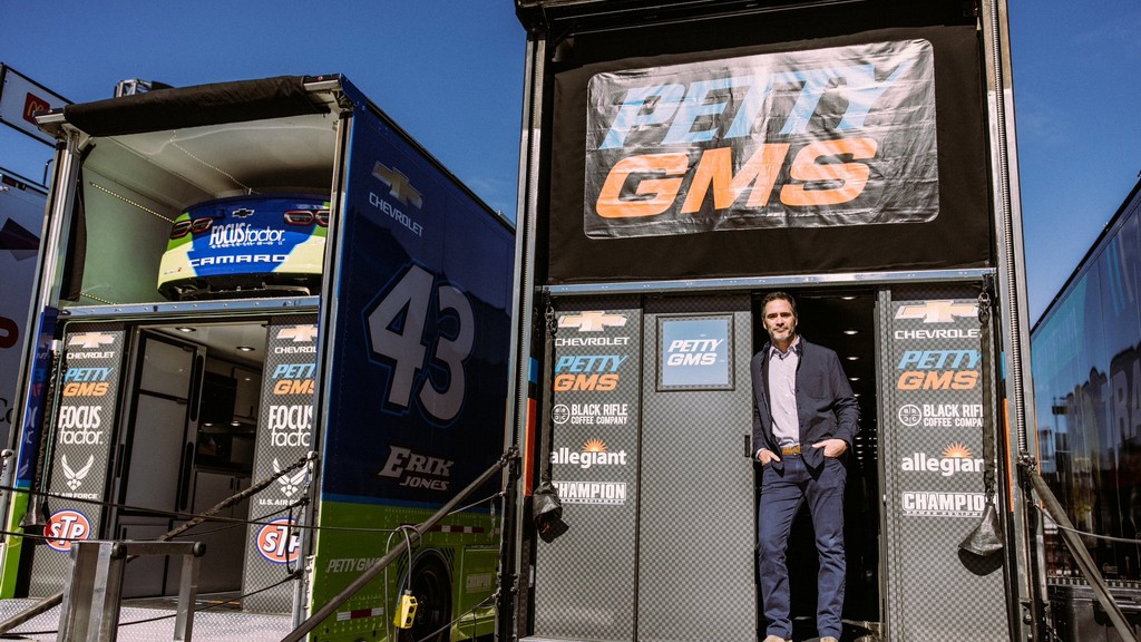 Jimmie Johnson visszatér!