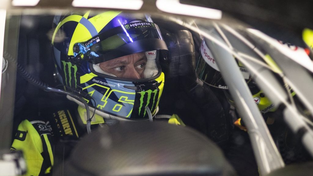 Valentino Rossi harmadik lett a dubaji 24 órás versenyen