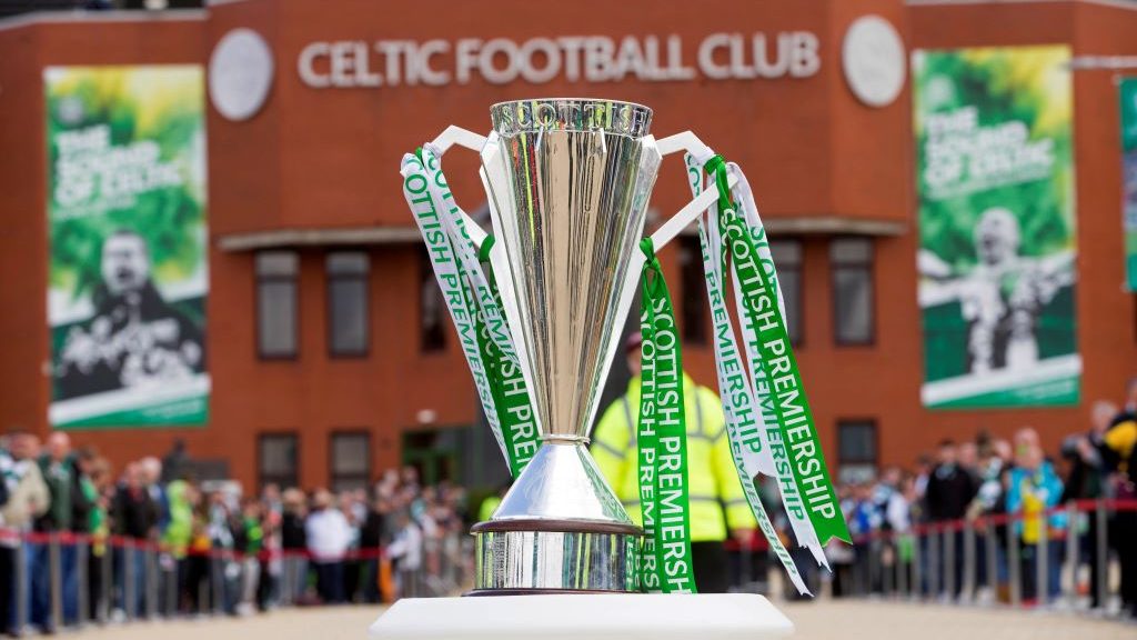 Celtic, Rangers: Európában pofozógépek, Skóciában egyeduralkodók