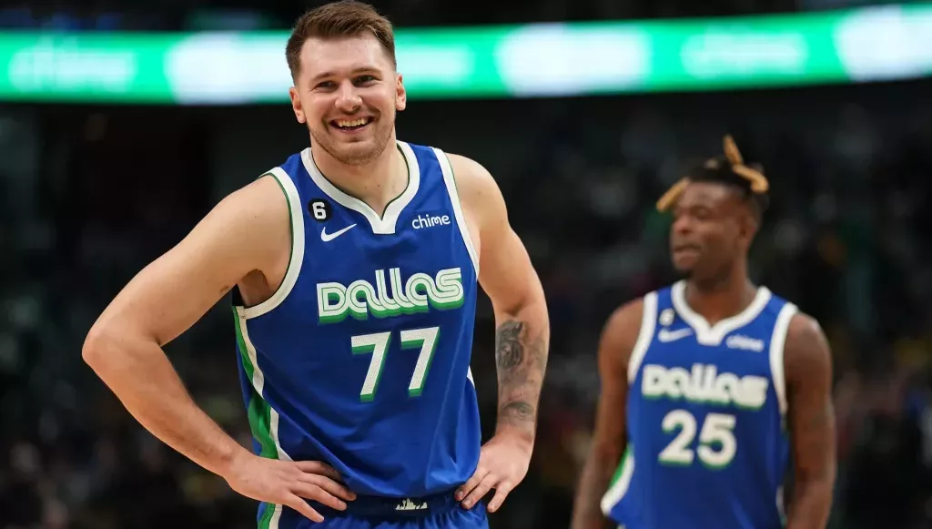 60-21-10-es tripla duplás csúcsot ért el Luka Doncic