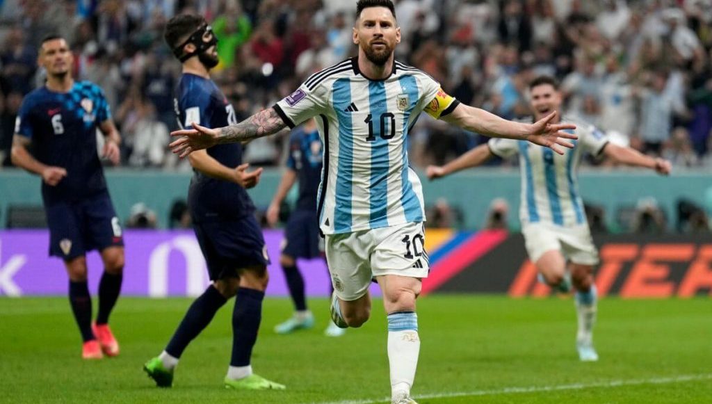 Messi megelőzte Batistutát és Klosét, befogta Matthäust