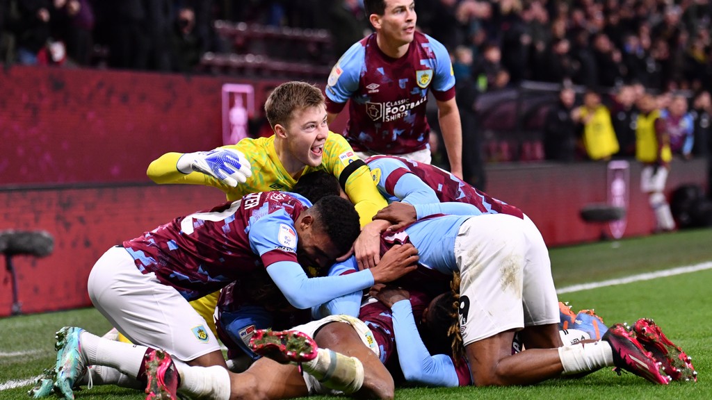 Az utolsó pillanatban mentett pontot a Burnley