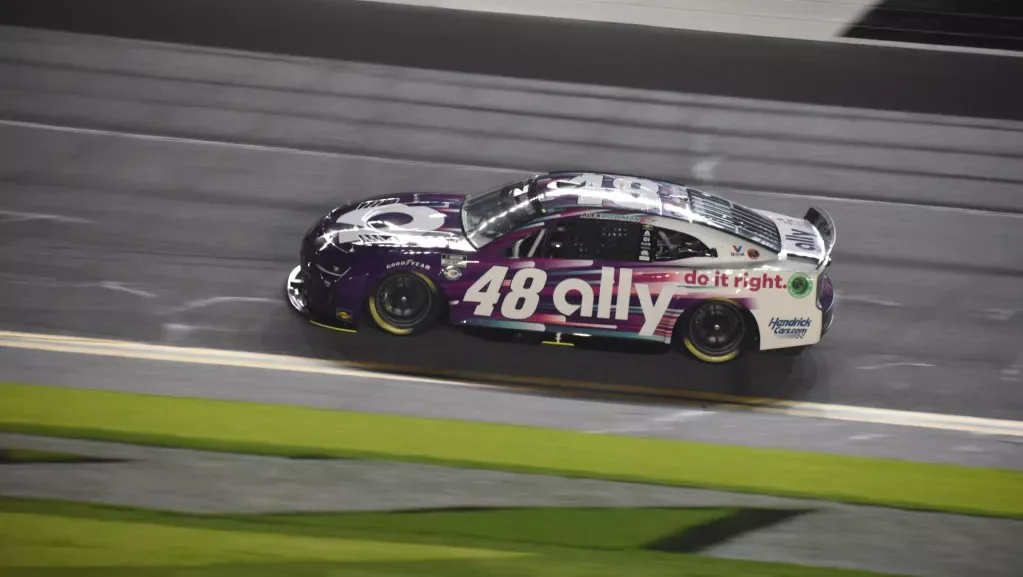 20:45-tól jön a NASCAR nyitófutama Daytonából