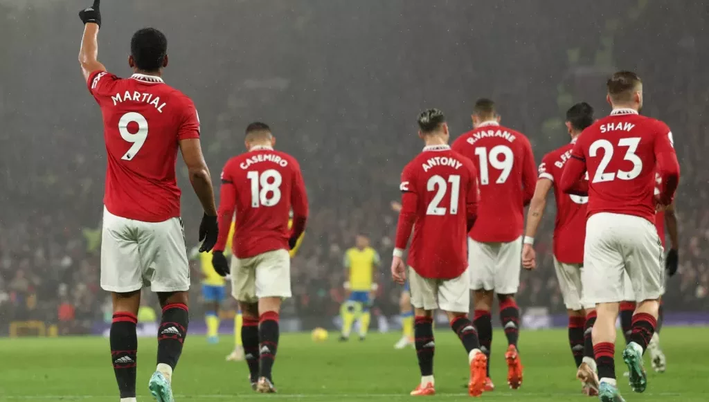 5–0-ás összesítéssel jutott a Ligakupa döntőjébe a Manchester United