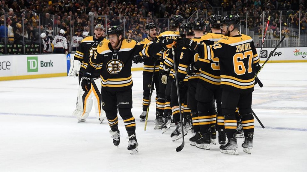 Hajnalban Bruins–Flames összecsapás élőben NHL-ből