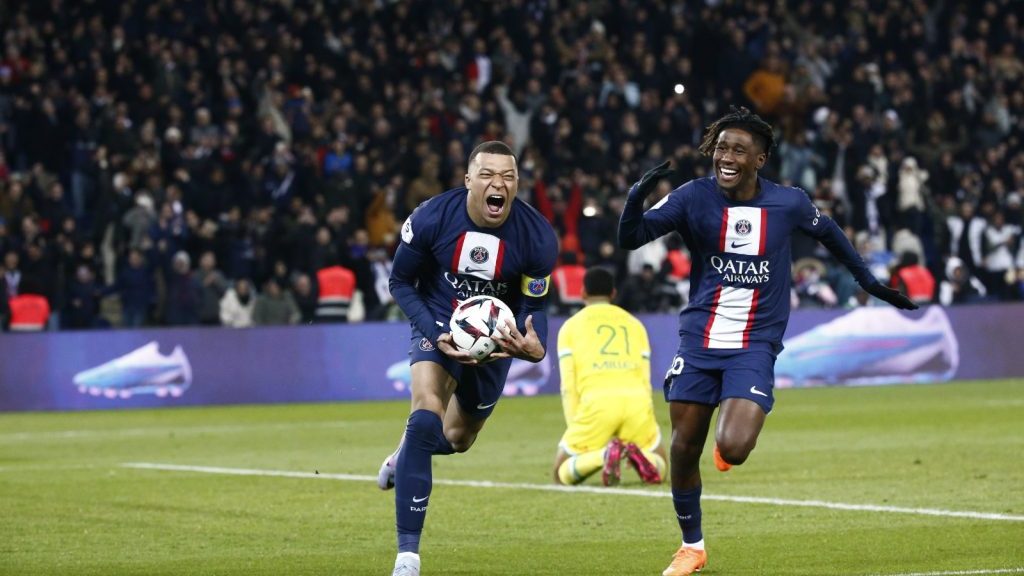 Mbappé klubrekorder lett, a PSG hatgólos meccsen gyűrte le a Nantes-ot
