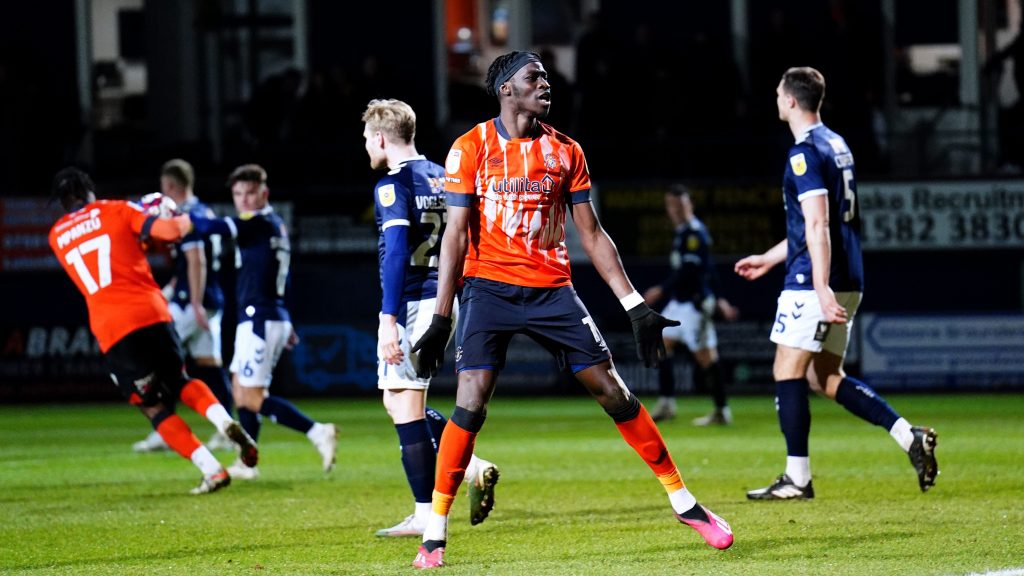 Két góllal is vezetett, de nem került közelebb a feljutáshoz a Millwall