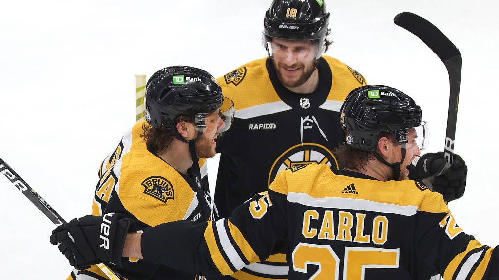 A Bruins esélyeshez méltóan nyitott a rájátszásban