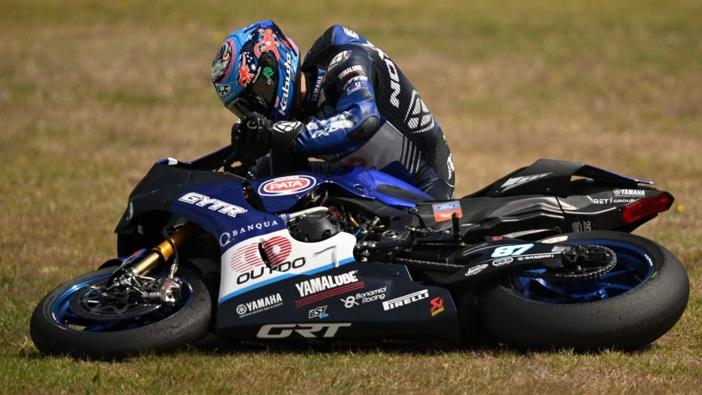 Vírusfertőzéssel került kórházba a Superbike-versenyző