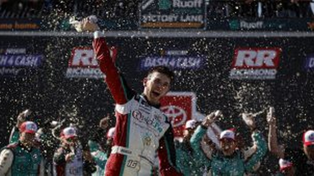 Egy újonc nyert az Xfinity richmondi versenyén