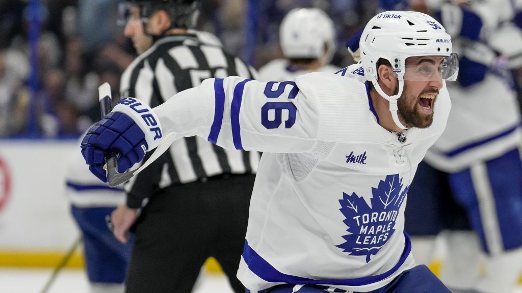 Továbbment a Maple Leafs és az Oilers, egyenlített a Rangers