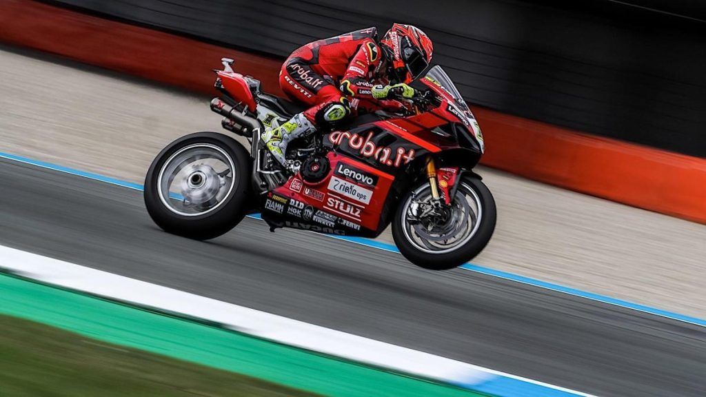 Kicsit nehezebben, de Alvaro Bautista bevette Doningtont is