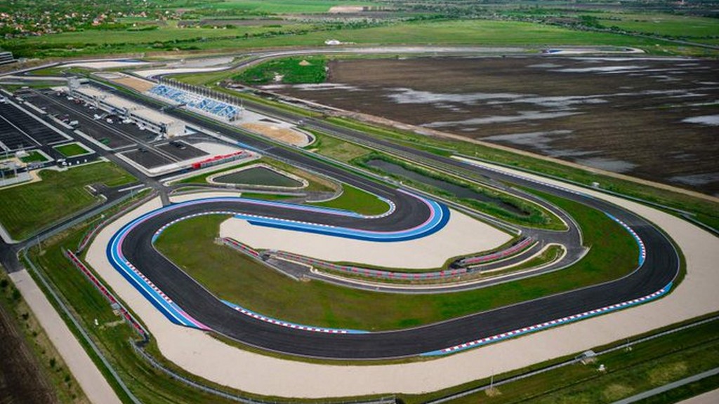 A Balaton Park felé kacsingat a Superbike-vb, talán a MotoGP is