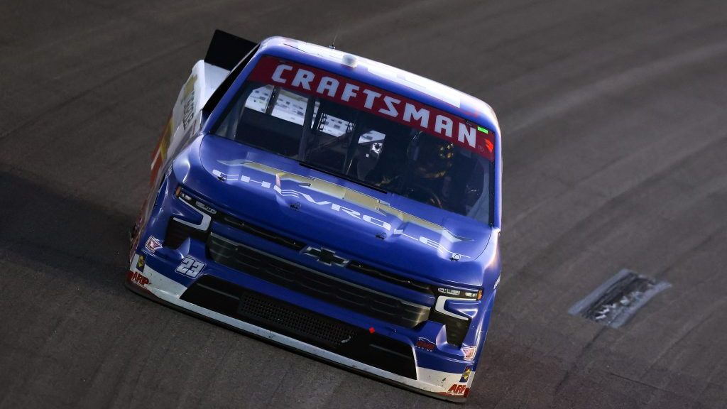 Elit társasághoz csatlakozott Enfinger, este 21 órától jön a Cup Series versenye
