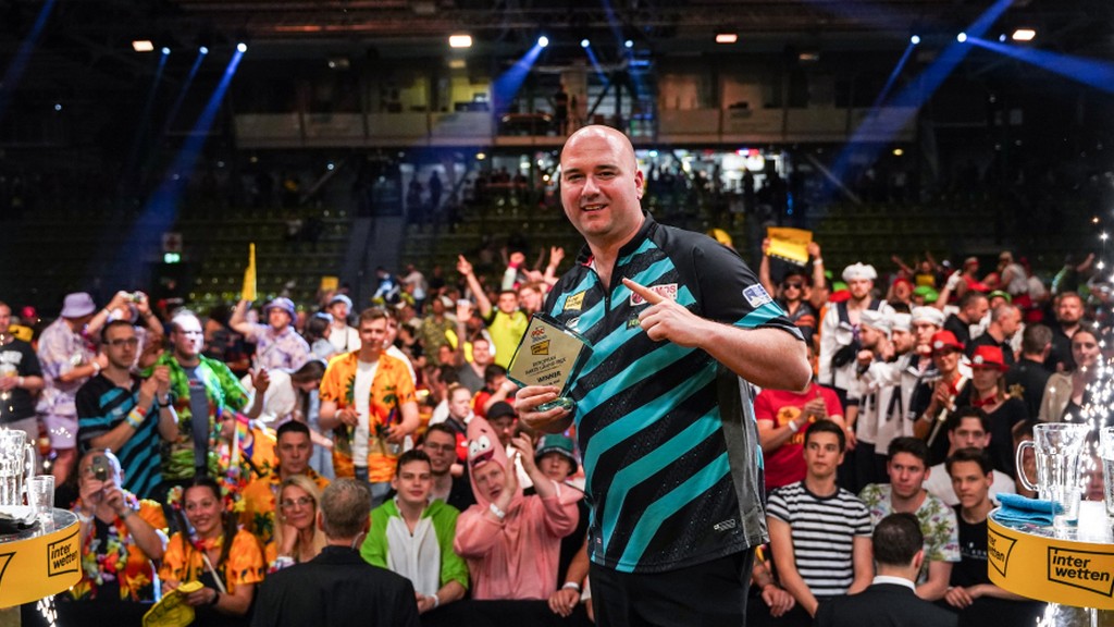 Rob Cross karrierje első tornagyőzelmét aratta a European Touron