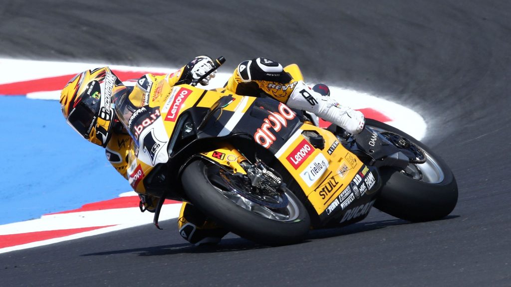 Egy emberes show-ba ment át a Superbike