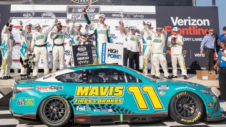 Denny Hamlin 50. sikere
