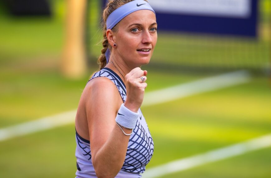 Kvitova és Vekic duplázás után jutott döntőbe