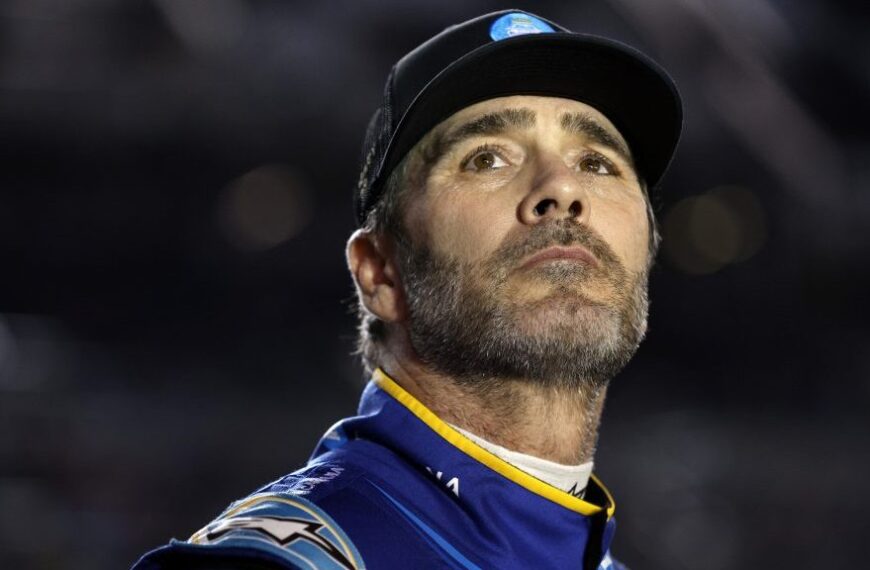 Jimmie Johnson családi tragédia miatt visszalép a chicagói hétvégétől