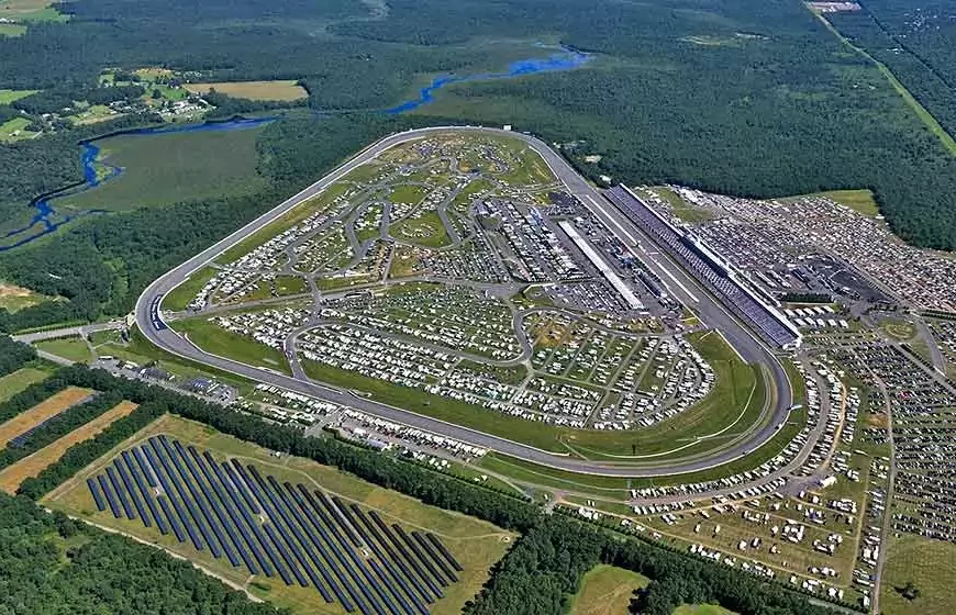 A Trükkös Háromszög vár a NASCAR-ra