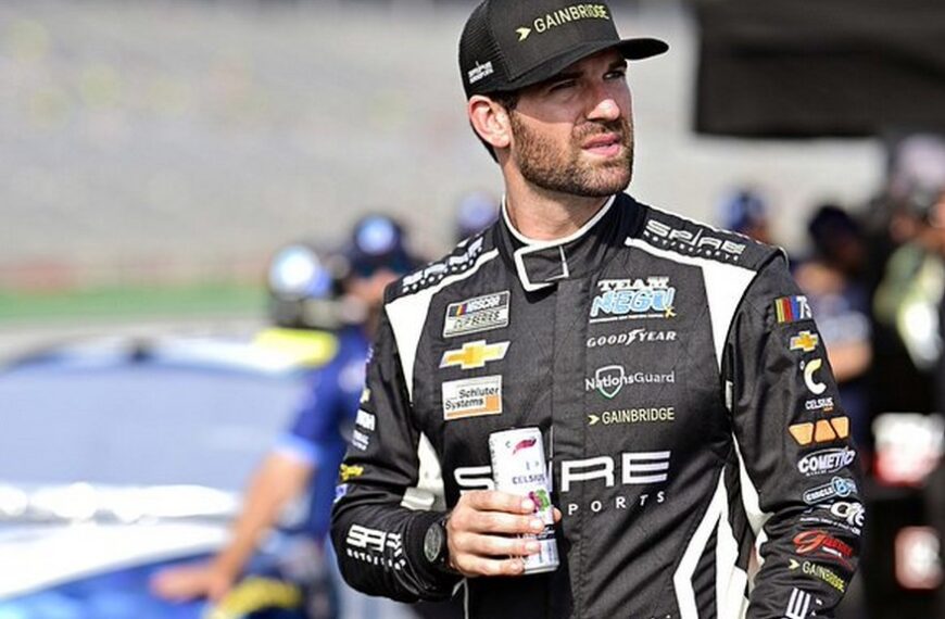 Corey LaJoie szerződést hosszabbított