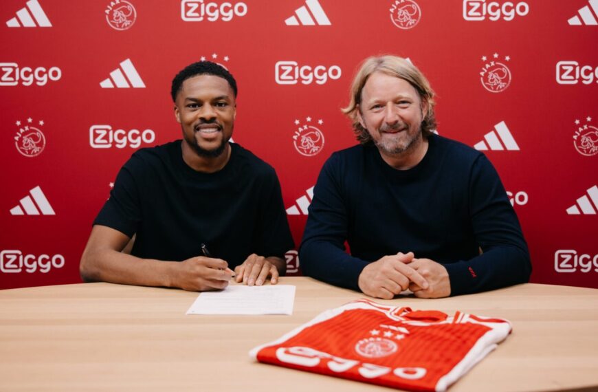 Az Ajaxnál folytatja a Championship-gólkirály