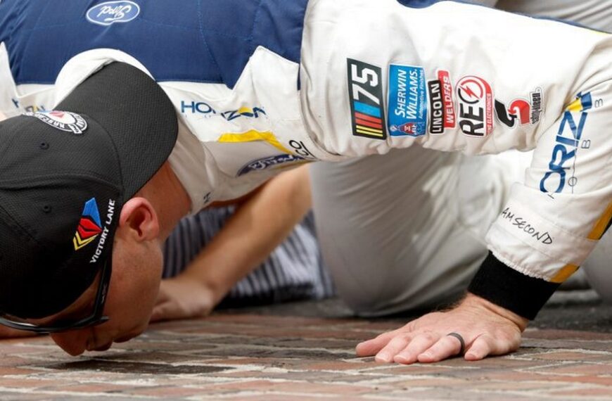 Michael McDowell nyert Indianapolisban