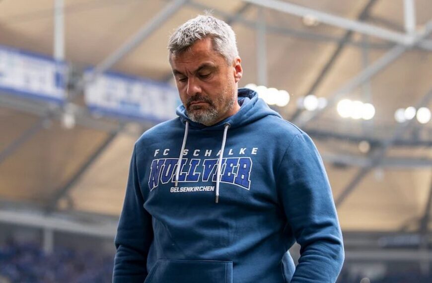 Kirúgták a Schalke edzőjét