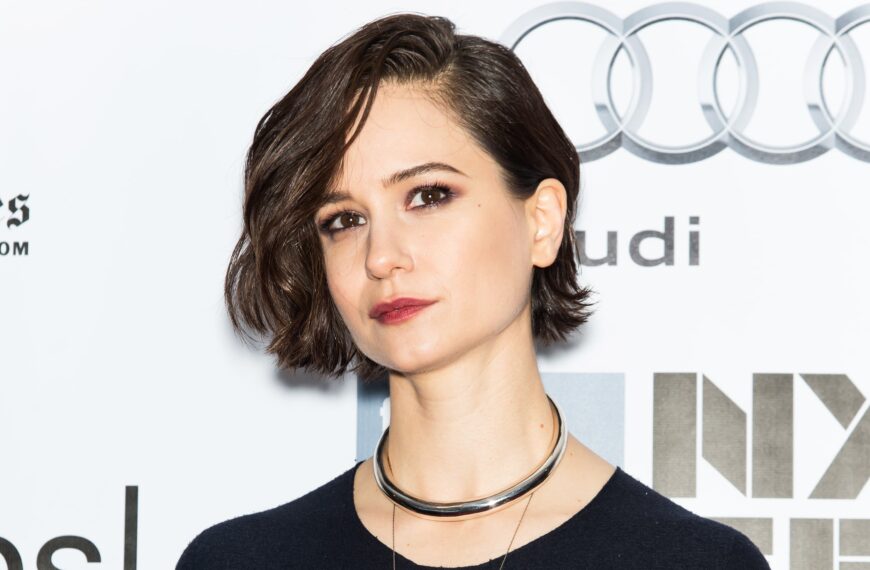 Katherine Waterston simán forgatna még egy Alient