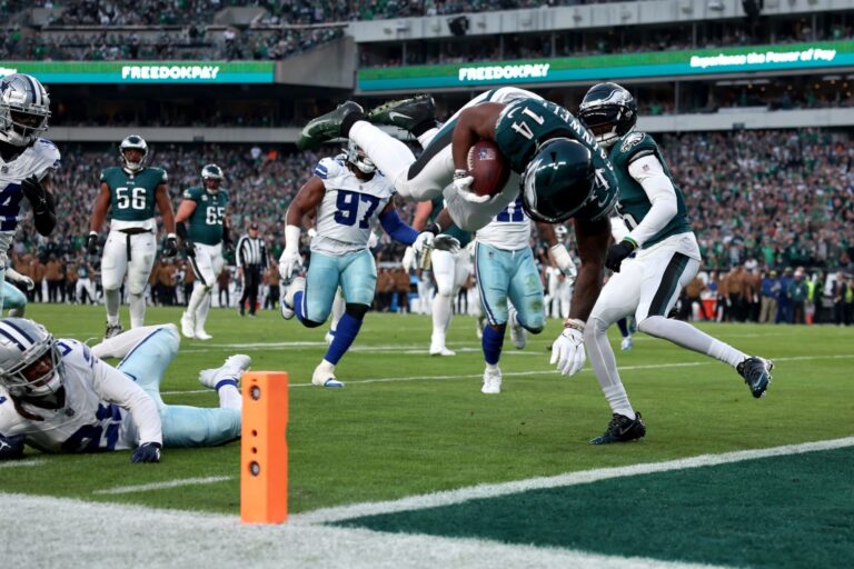 Eagles-Cowboys rangadóval indul az NFL-szezon