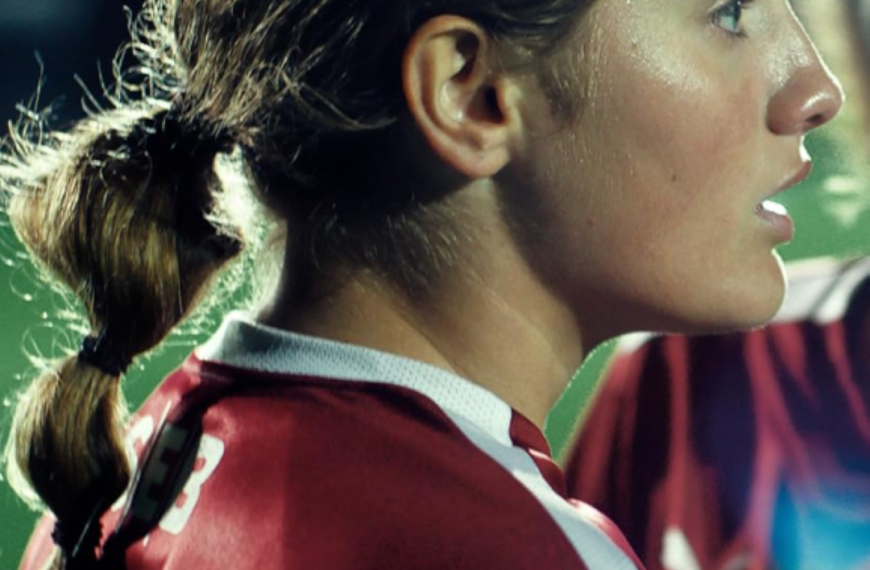 Örökké: film a női futballról, hiteles szereplőkkel