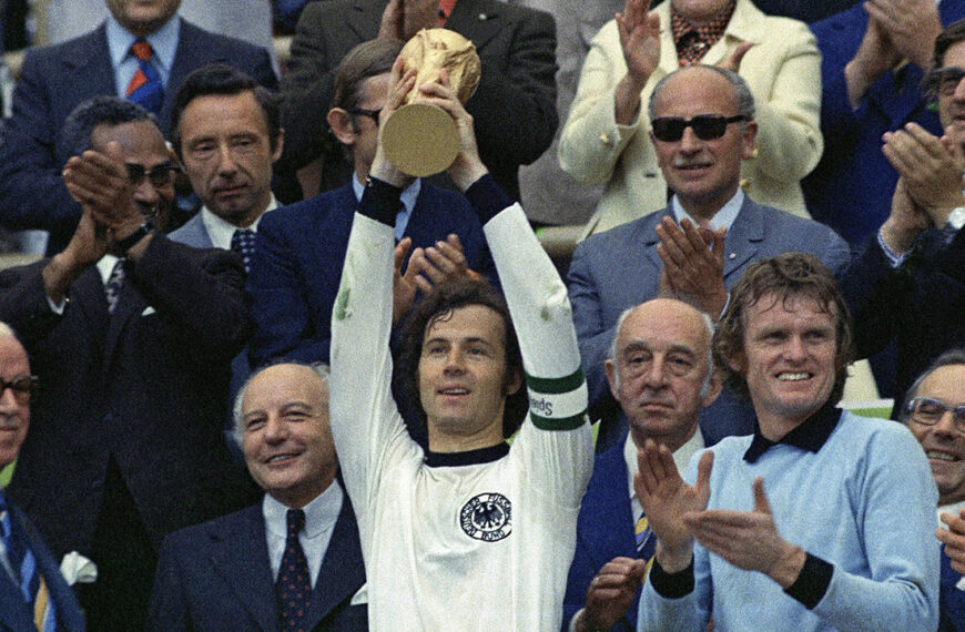Beckenbauer nevét kapja a Bayern München címe