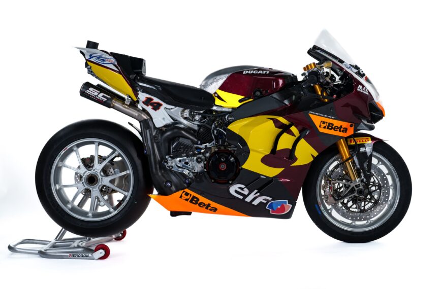 Ime, a másik Lowes iker és első Superbike-Ducatija