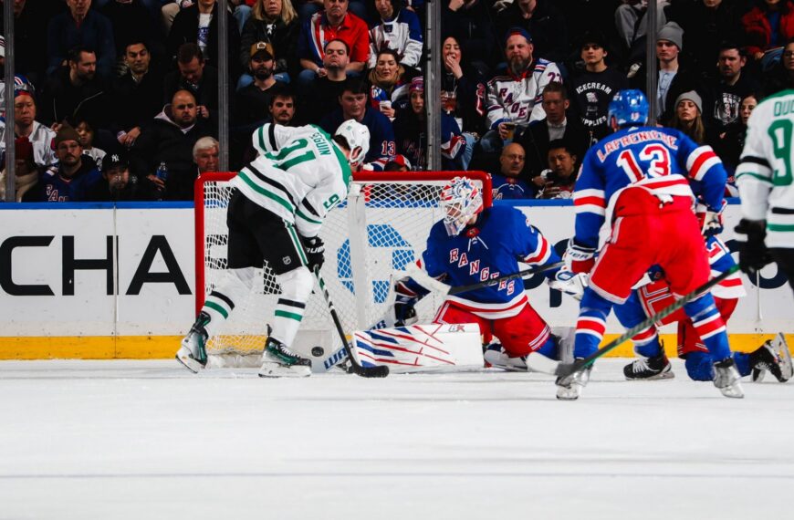 Tovább robog a Rangers-expressz