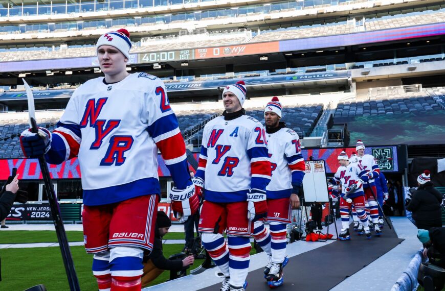 New York-i NHL-derbi a MetLife Stadiumból