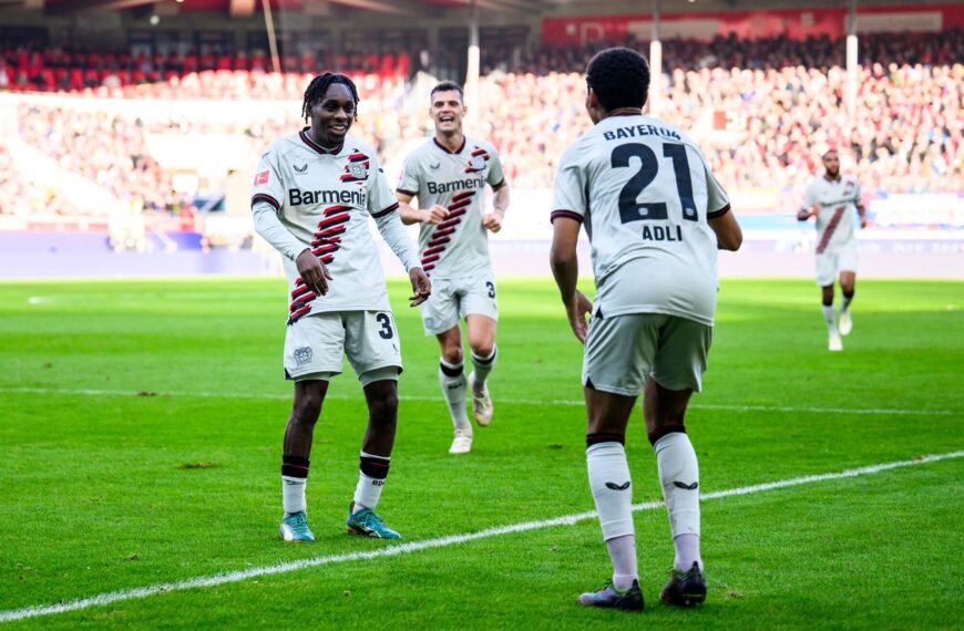 Bayer Leverkusen: 44 és rekord