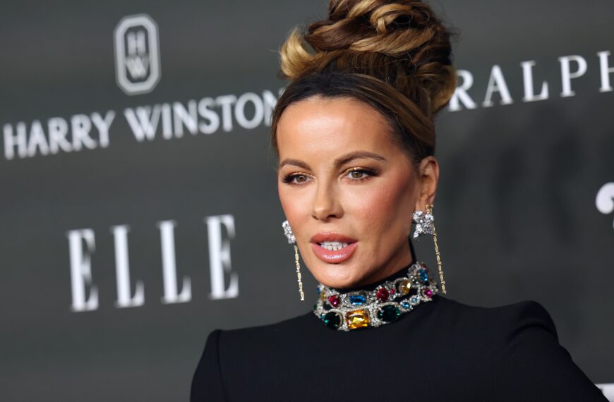 Kate Beckinsale zokogva jelentkezett egy kórházi ágyból