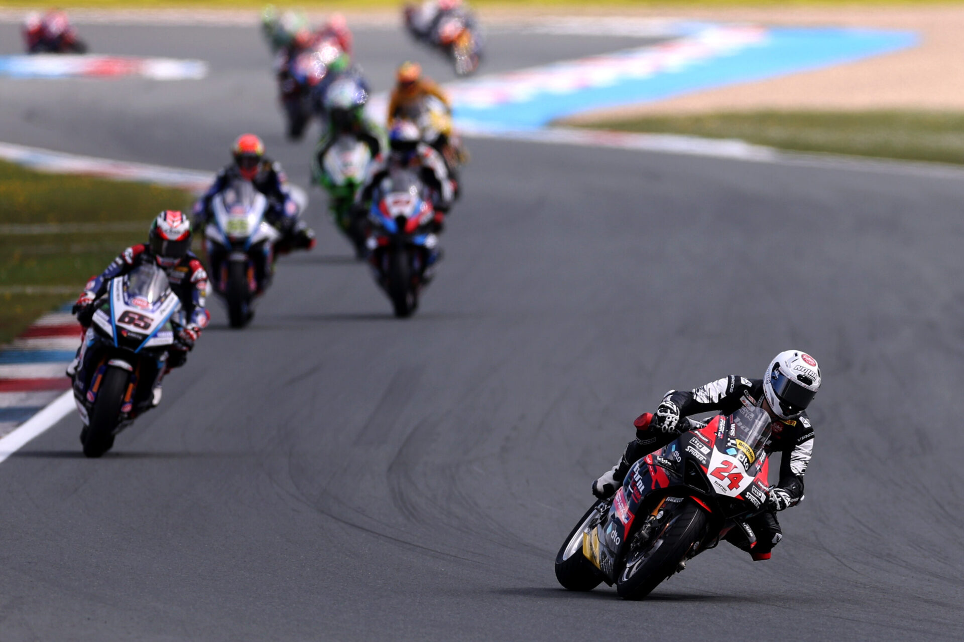 A beugró olasz megnyerte élete első Superbike-versenyét